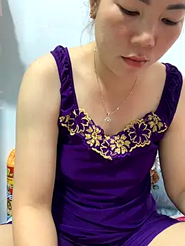 Snapshot of Baby-bigtits chatting on September 2025 01:43:01 PM Baby-bigtits online show from September 2025 01:43:01 PM