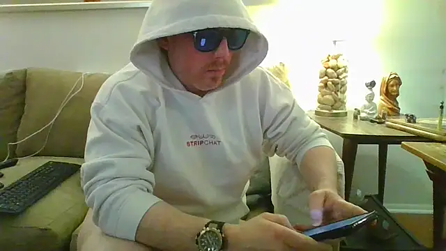 Snapshot of Rock_Pierce chatting on May 2026 11:13:01 PM Rock Pierce online show from May 2026 11:13:01 PM