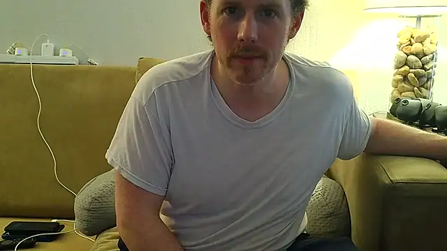 Snapshot of Rock_Pierce chatting on June 2026 07:52:02 PM Rock Pierce online show from June 2026 07:52:02 PM