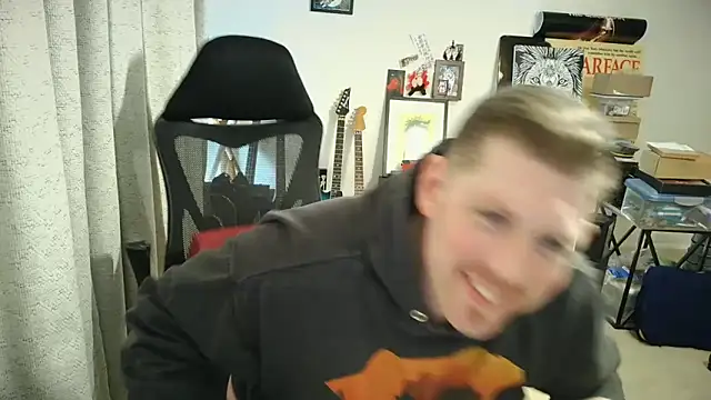 Snapshot of Rock_Pierce chatting on October 2025 11:42:01 AM Rock Pierce online show from October 2025 11:42:01 AM