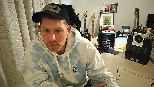 Snapshot of Rock_Pierce chatting on November 2025 08:07:02 AM Rock Pierce online show from November 2025 08:07:02 AM