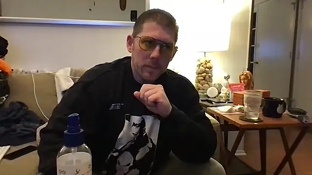 Snapshot of Rock_Pierce chatting on November 2025 11:04:02 PM Rock Pierce online show from November 2025 11:04:02 PM