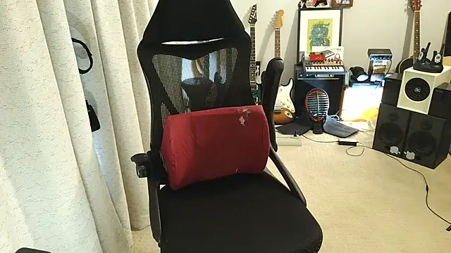 Snapshot of Rock_Pierce chatting on November 2025 07:51:01 PM Rock Pierce online show from November 2025 07:51:01 PM