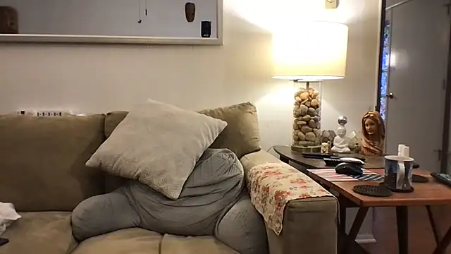 Snapshot of Rock_Pierce chatting on November 2025 07:40:01 PM Rock Pierce online show from November 2025 07:40:01 PM