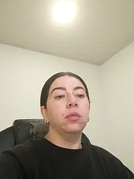 Snapshot of Im_coco chatting on November 2025 12:53:02 PM Im coco online show from November 2025 12:53:02 PM