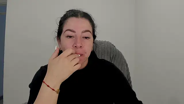 Snapshot of Im_coco chatting on November 2025 12:42:02 PM Im coco online show from November 2025 12:42:02 PM