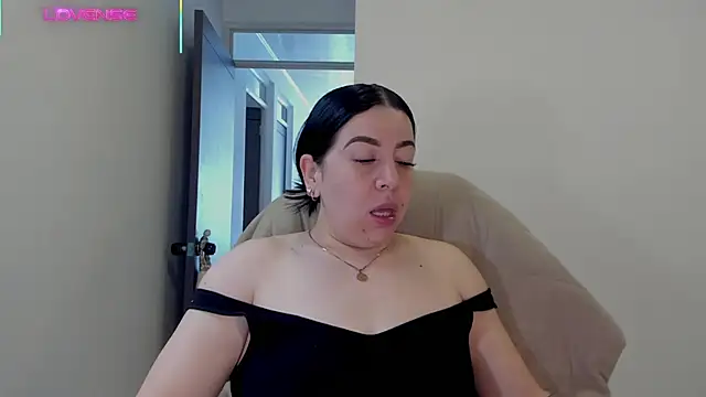 Snapshot of Im_coco chatting on November 2025 12:44:02 PM Im coco online show from November 2025 12:44:02 PM