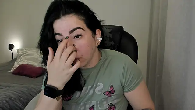 Snapshot of Im_coco chatting on December 2025 01:15:02 AM Im coco online show from December 2025 01:15:02 AM