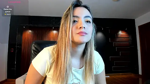 Snapshot of IsabellaaJoness chatting on February 2026 12:44:02 PM IsabellaaJoness online show from February 2026 12:44:02 PM