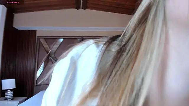 Snapshot of IsabellaaJoness chatting on January 2026 11:47:01 AM IsabellaaJoness online show from January 2026 11:47:01 AM