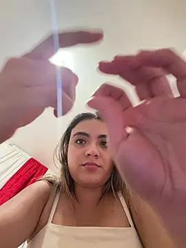 Snapshot of IsabellaaJoness chatting on July 2026 01:17:02 AM IsabellaaJoness online show from July 2026 01:17:02 AM