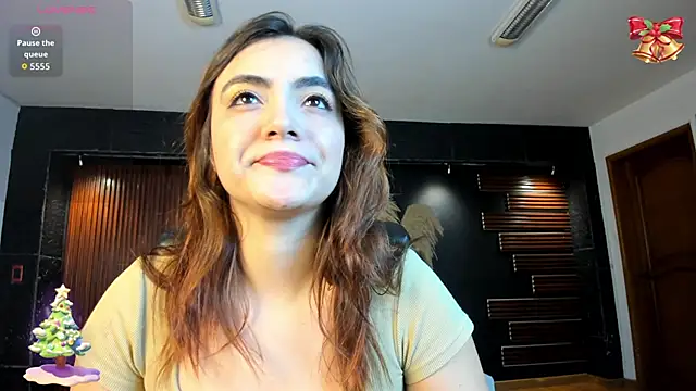 Snapshot of IsabellaaJoness chatting on December 2025 12:42:01 PM IsabellaaJoness online show from December 2025 12:42:01 PM