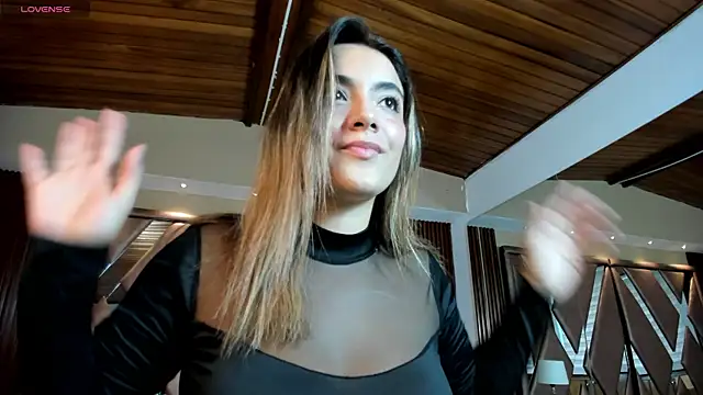 Snapshot of IsabellaaJoness chatting on June 2026 11:32:02 AM IsabellaaJoness online show from June 2026 11:32:02 AM