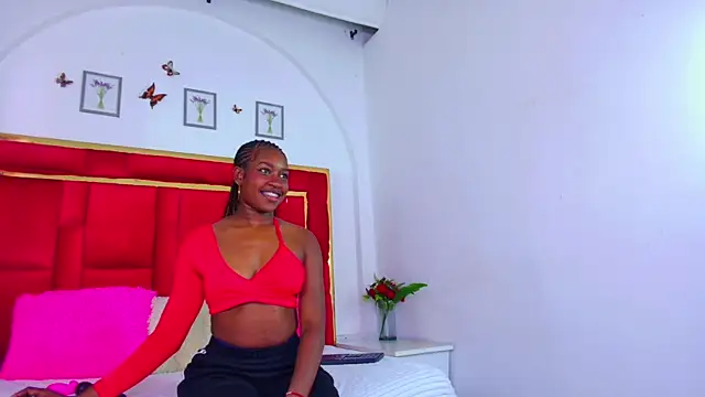 Snapshot of CoralHarrinson chatting on December 2025 08:19:01 PM CoralHarrinson online show from December 2025 08:19:01 PM