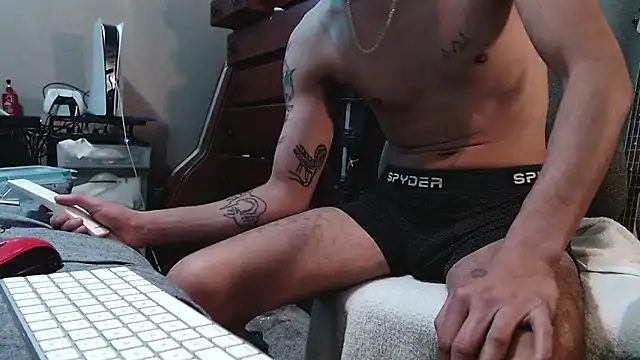 Snapshot of psil0cyb0rg chatting on October 2025 03:18:02 AM psil0cyb0rg online show from October 2025 03:18:02 AM