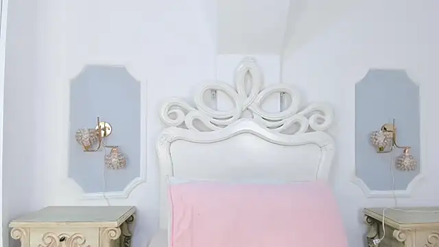 Snapshot of Roma__love chatting on November 2025 12:20:01 PM Roma love online show from November 2025 12:20:01 PM