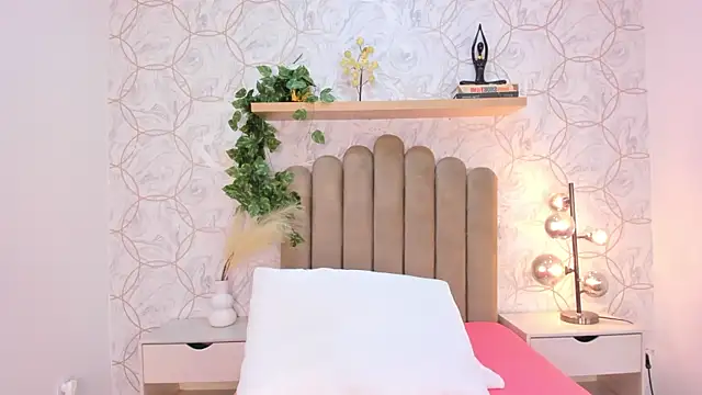 Snapshot of Roma__love chatting on November 2025 12:27:02 PM Roma love online show from November 2025 12:27:02 PM