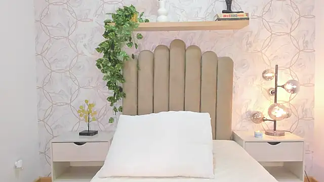 Snapshot of Roma__love chatting on January 2026 12:09:02 PM Roma love online show from January 2026 12:09:02 PM