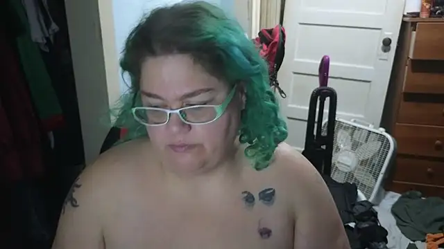 Snapshot of EmberCum chatting on November 2025 08:47:01 AM EmberCum online show from November 2025 08:47:01 AM