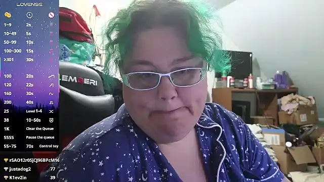 Snapshot of EmberCum chatting on October 2025 07:27:01 AM EmberCum online show from October 2025 07:27:01 AM