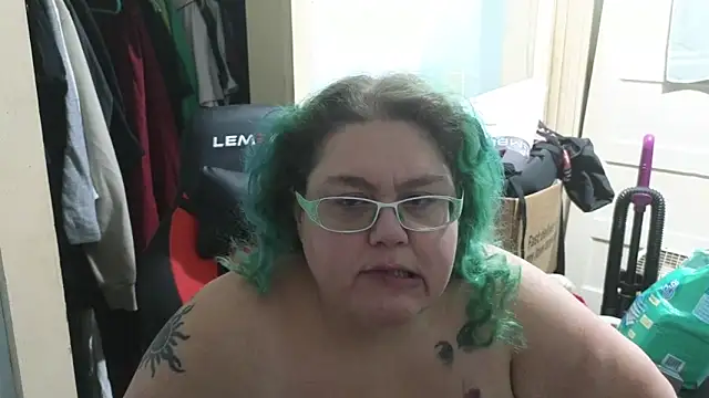 Snapshot of EmberCum chatting on December 2025 08:05:02 AM EmberCum online show from December 2025 08:05:02 AM