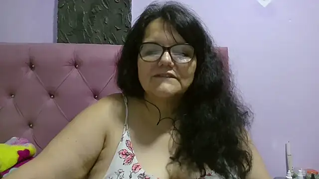 kassandra02 online show from May 2026 03:15:01 AM