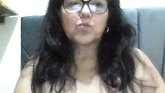 kassandra02 online show from October 2025 03:07:02 AM