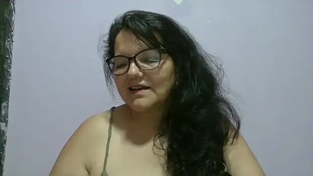 kassandra02 online show from April 2026 10:38:01 PM