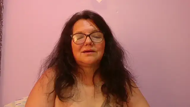 kassandra02 online show from April 2026 02:22:01 PM