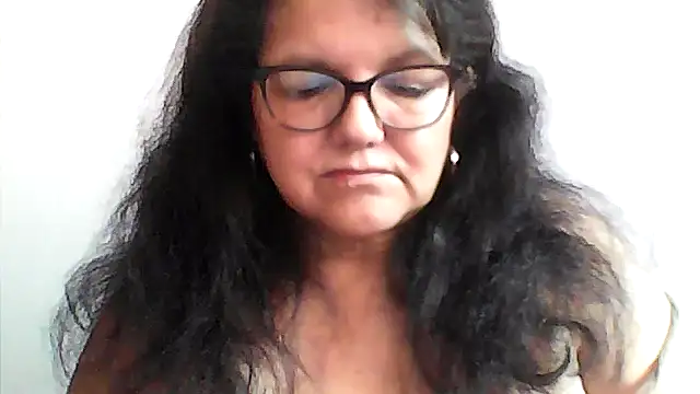 kassandra02 online show from December 2025 01:28:02 PM