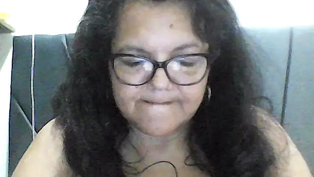 kassandra02 online show from September 2025 02:45:01 PM