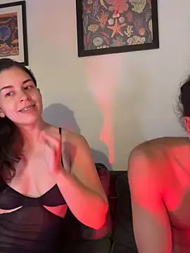 Snapshot of Redfloweer1 chatting on September 2025 03:19:02 PM Redfloweer1 online show from September 2025 03:19:02 PM