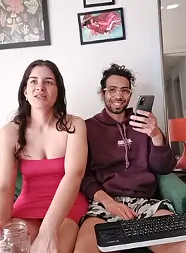 Snapshot of Redfloweer1 chatting on September 2025 02:13:02 PM Redfloweer1 online show from September 2025 02:13:02 PM