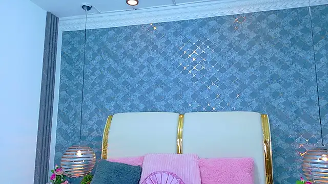 NaiomyLanes online show from March 2026 01:28:01 PM