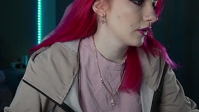 joyhannahh online show from December 2025 06:46:01 PM