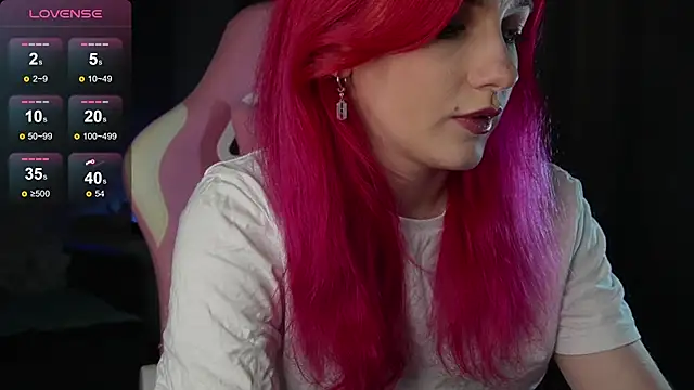 joyhannahh online show from November 2025 06:52:01 PM