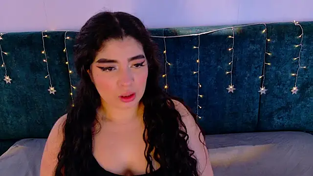 AgathaLynx online show from December 2025 10:39:02 AM