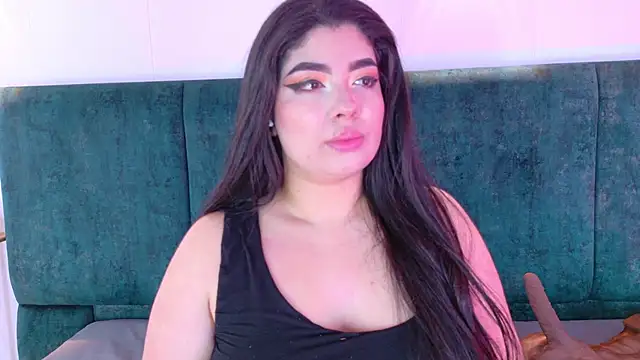 AgathaLynx online show from April 2026 10:38:02 AM