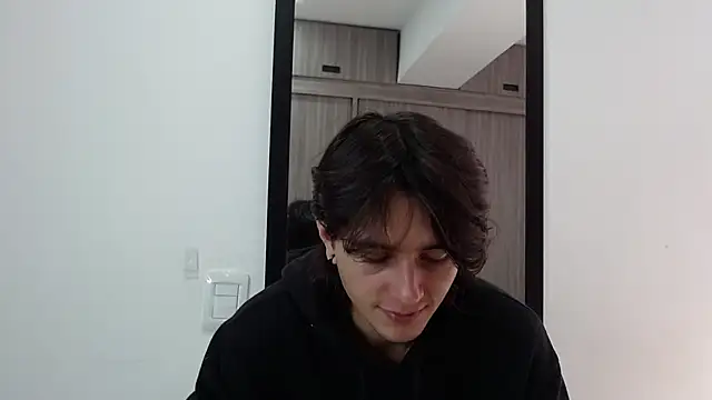 Snapshot of alex_connorr chatting on February 2025 02:48:01 PM alex connorr online show from February 2025 02:48:01 PM