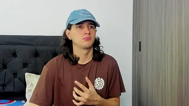 Snapshot of alex_connorr chatting on January 2025 04:03:01 PM alex connorr online show from January 2025 04:03:01 PM