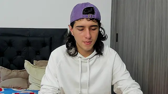 Snapshot of alex_connorr chatting on January 2025 06:41:02 PM alex connorr online show from January 2025 06:41:02 PM