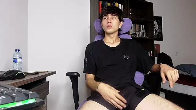 alex connorr online show from December 2025 08:53:02 PM