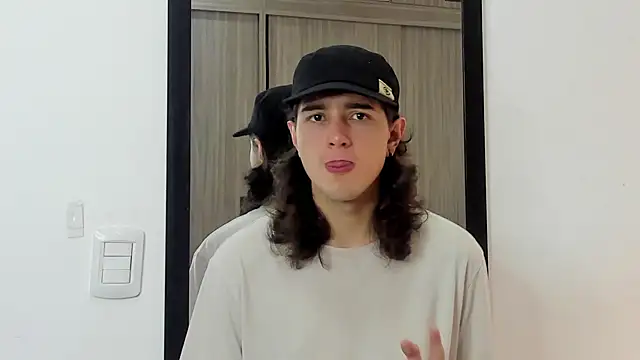 Snapshot of alex_connorr chatting on February 2025 05:14:01 PM alex connorr online show from February 2025 05:14:01 PM