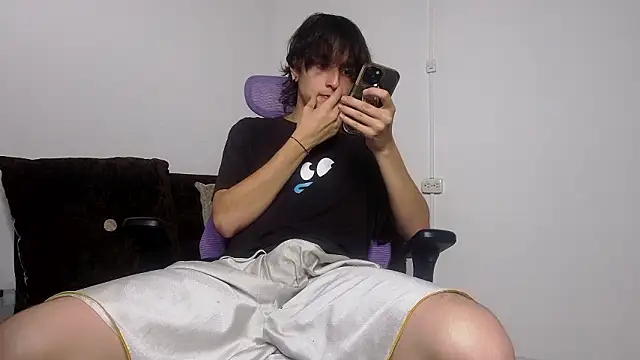 Snapshot of alex_connorr chatting on March 2026 09:51:01 PM alex connorr online show from March 2026 09:51:01 PM