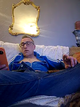 Snapshot of bibananaman chatting on June 2026 10:33:01 PM bibananaman online show from June 2026 10:33:01 PM