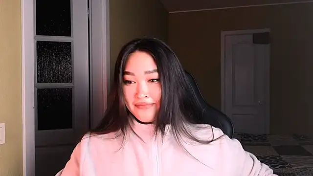 Snapshot of Erica_Wayne chatting on January 2025 06:35:02 AM Erica Wayne online show from January 2025 06:35:02 AM