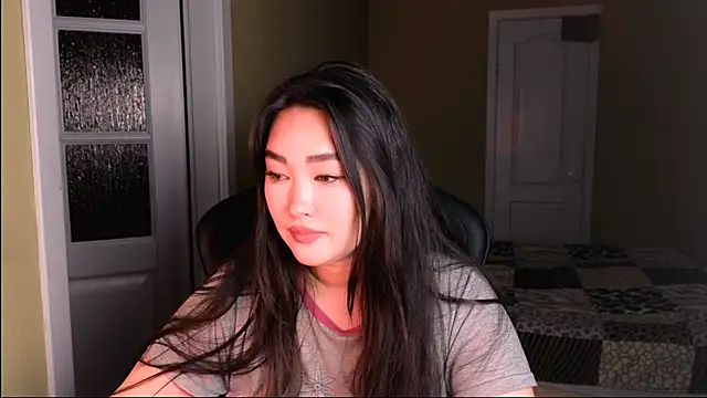 Snapshot of Erica_Wayne chatting on January 2025 04:19:01 PM Erica Wayne online show from January 2025 04:19:01 PM