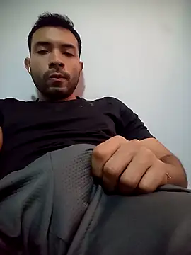 luisfer 98 online show from December 2025 07:04:01 PM