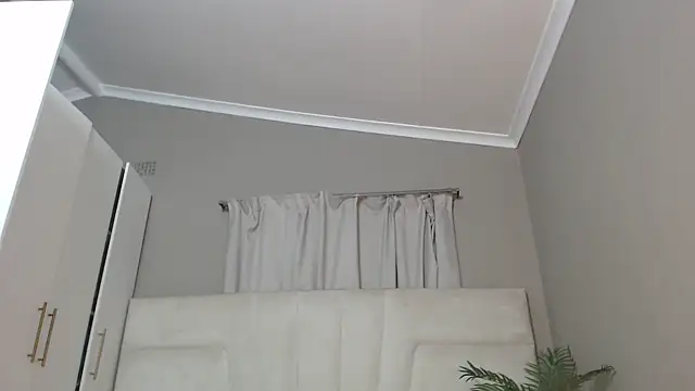 naughtyblackdolie online show from March 2025 06:50:02 PM