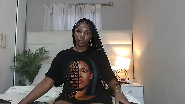naughtyblackdolie online show from October 2025 04:38:01 AM
